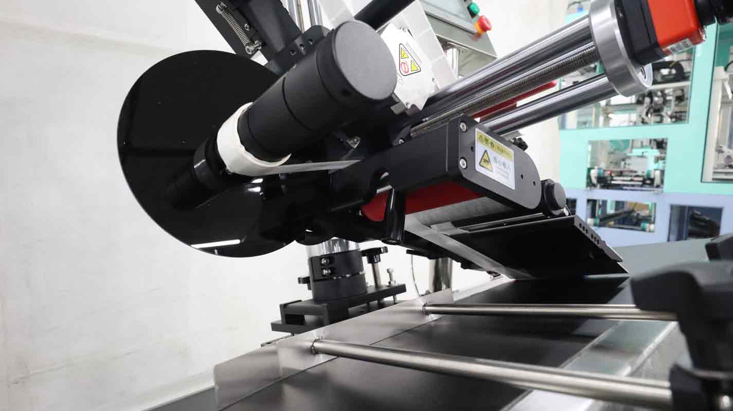 貼標機廠家,廣東貼標機,平面貼標簽機